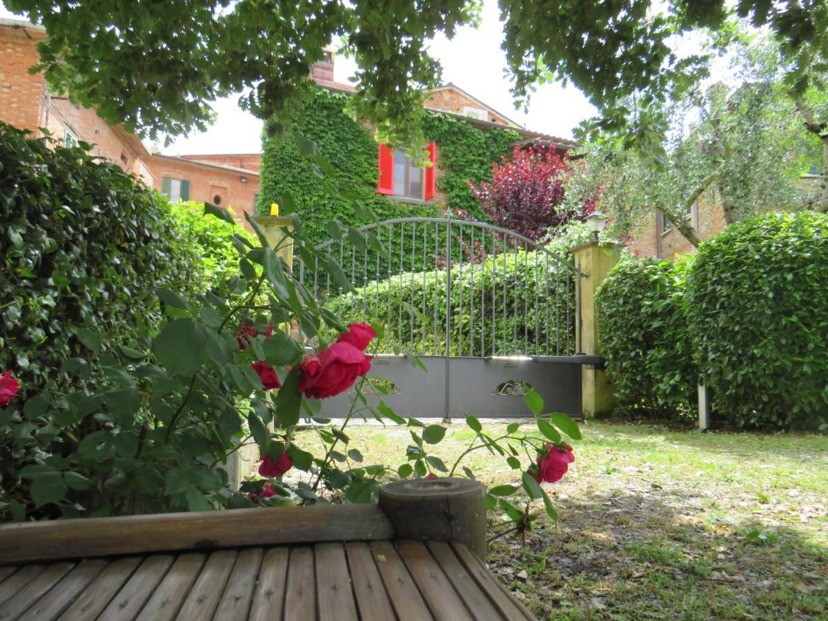 La Superba Ca' Zeneize Bed & Breakfast Foiano Della Chiana Exterior photo