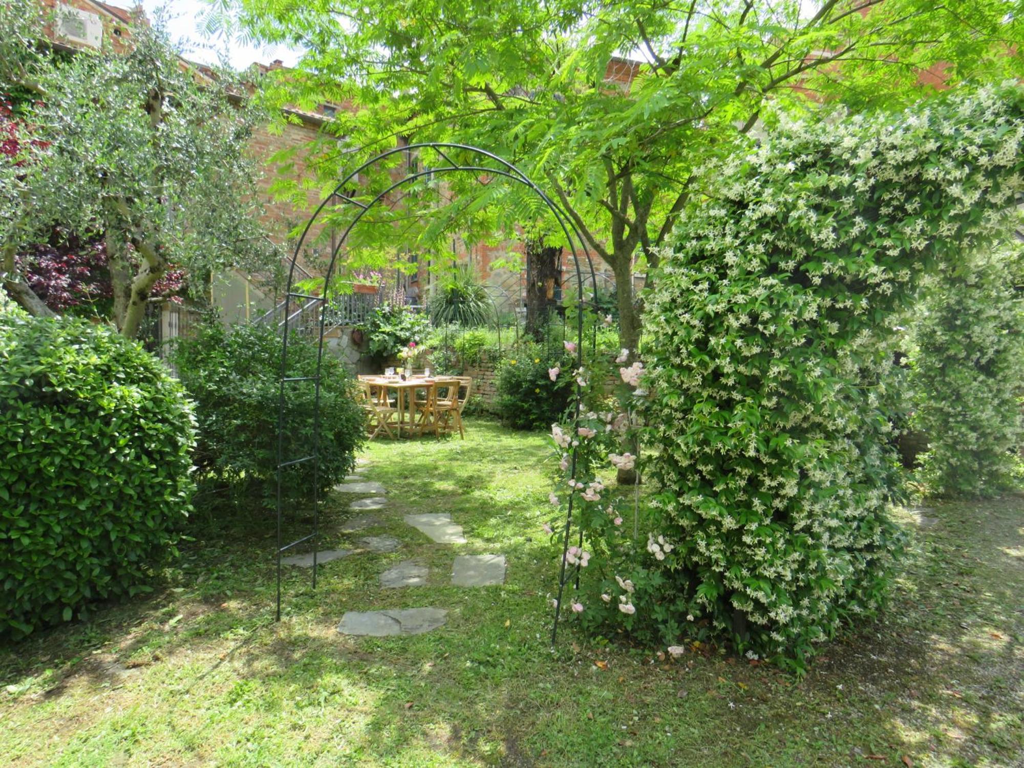 La Superba Ca' Zeneize Bed & Breakfast Foiano Della Chiana Exterior photo